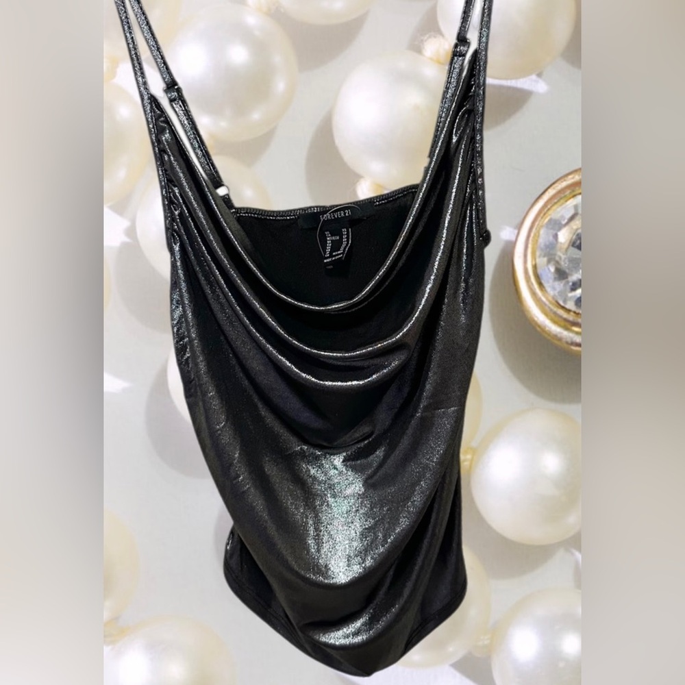 Forever 21 Metallic Silver/Black Cowl Neck Camisole Size Women’s XS